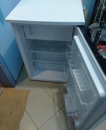 Вертикален  хладилник  EXQUISIT  с вътрешна камера (НОВ)