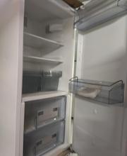  Вертикален   хладилник  AEG  N ST (за пълно вграждане)