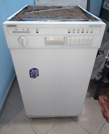 Съдомиялна SIEMENS за полувграждане