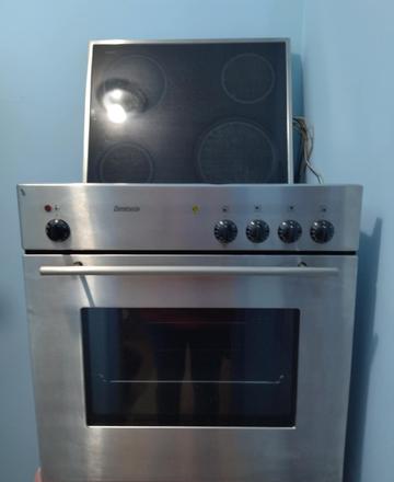 Комплект фурна с керамичен плот  CONSTRUCTA за вграждане