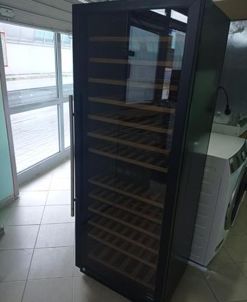 Верт. хл-на витрина  за вино с две зони EXQUISIT (НОВА)  