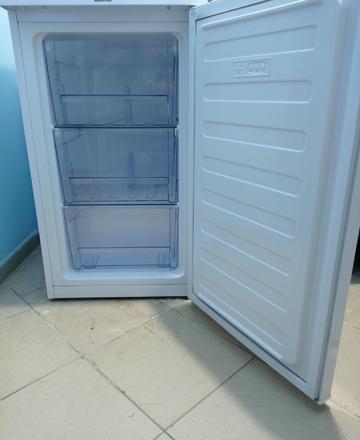 Вертикален фризер  BEKO