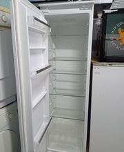  Вертикален  хладилник  EXQUISIT за вграждане