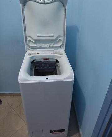 Пералня  AEG с горно зареждане