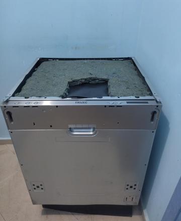 Съдомиялна  FRILEC  за пълно вграждане 