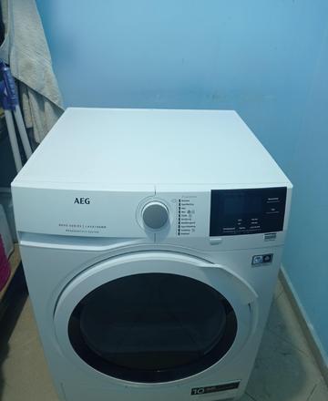 Сушилня AEG LAVATERM с инверторен мотор и термопомпа