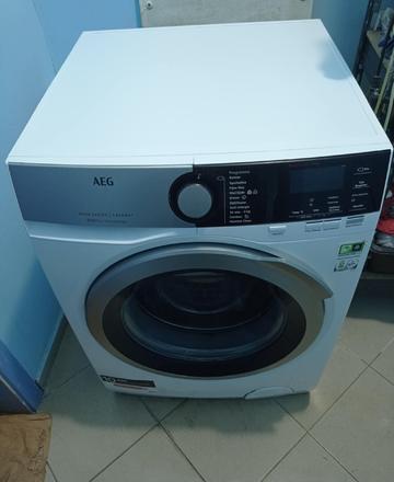 Пералня   AEG LAVAMAT  с инверторен мотор  