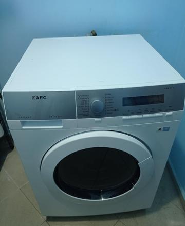 Пералня  AEG  LAVAMAT  с инверторен мотор