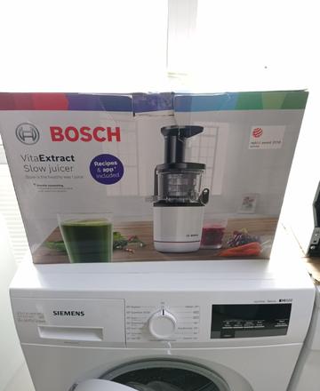 Бавна сокоизстисквачка BOSCH - НОВА