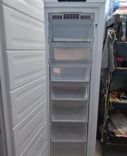 Вертикален фризер  BAUKNECHT